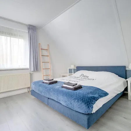 Captivating Holiday Home In Zeewolde Near Forest Esterno foto