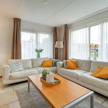 Captivating Holiday Home In Zeewolde Near Forest Esterno foto