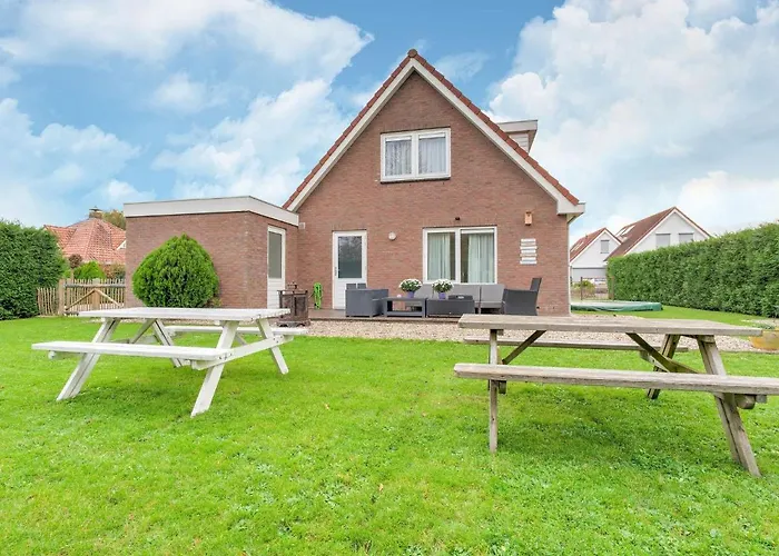 Captivating Holiday Home In Zeewolde Near Forest