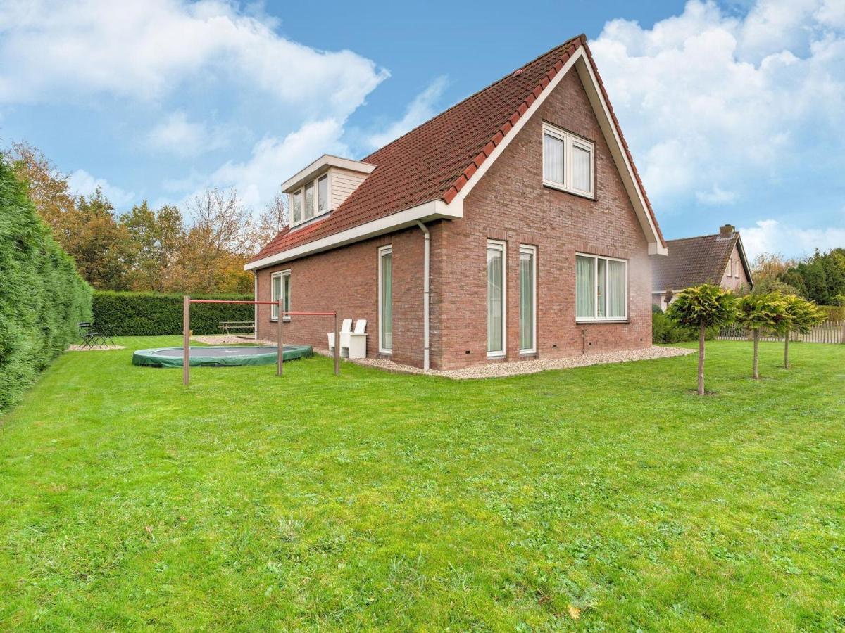 Holiday home Captivating In Near Forest *