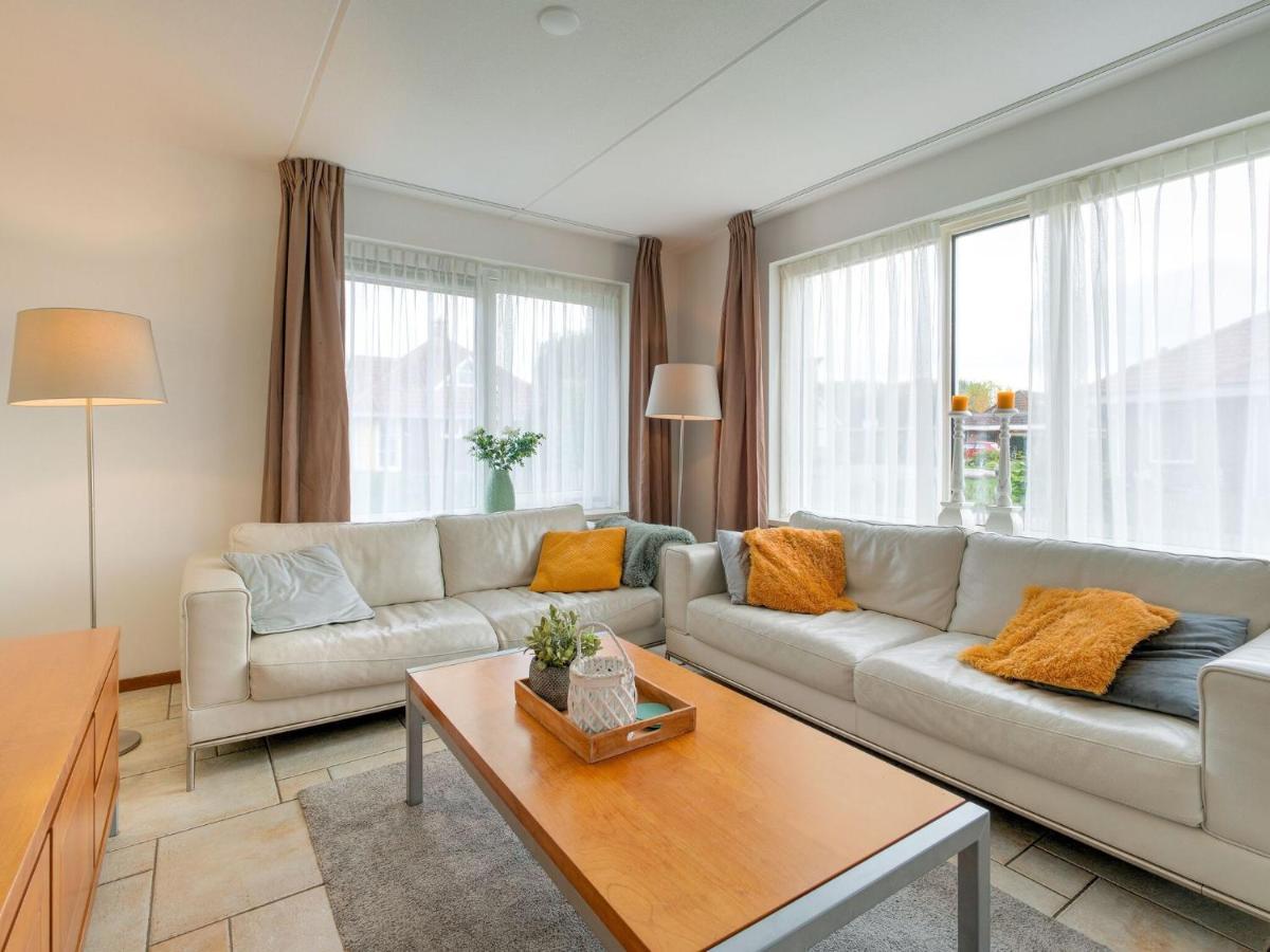 Holiday home Captivating In Near Forest Zeewolde